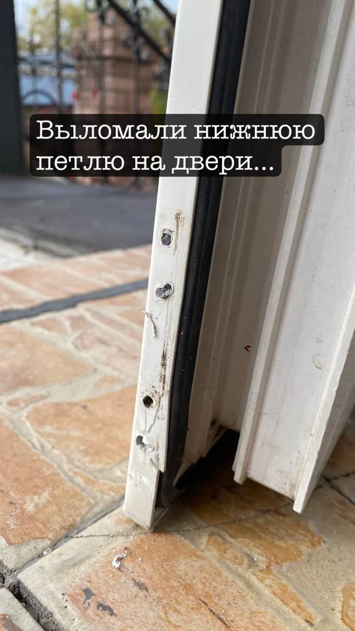 Федоровка
Дверь ремонт 
Нижняя петля -замена #окна #тольятти  #ремонтокон