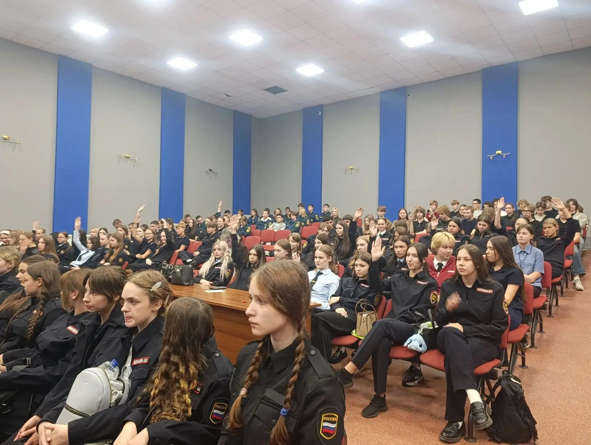👷‍♂️Встреча специалистов РСО и студентов в Кузнецком металлургическом техникуме