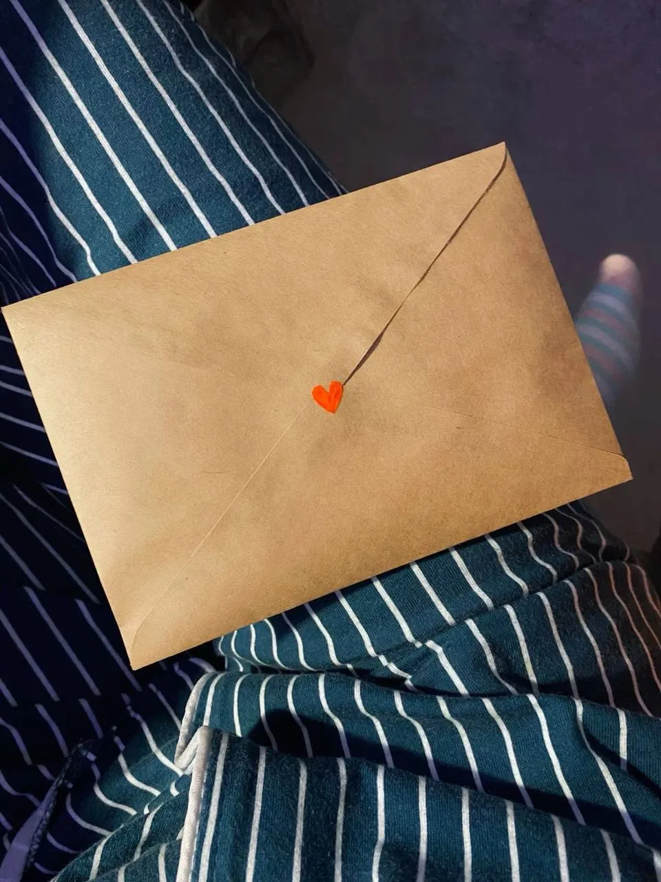 💌 Запрос во Вселенную на долгожданное сообщение

«Я открываюсь долгожданному сообщению. Пусть в бли