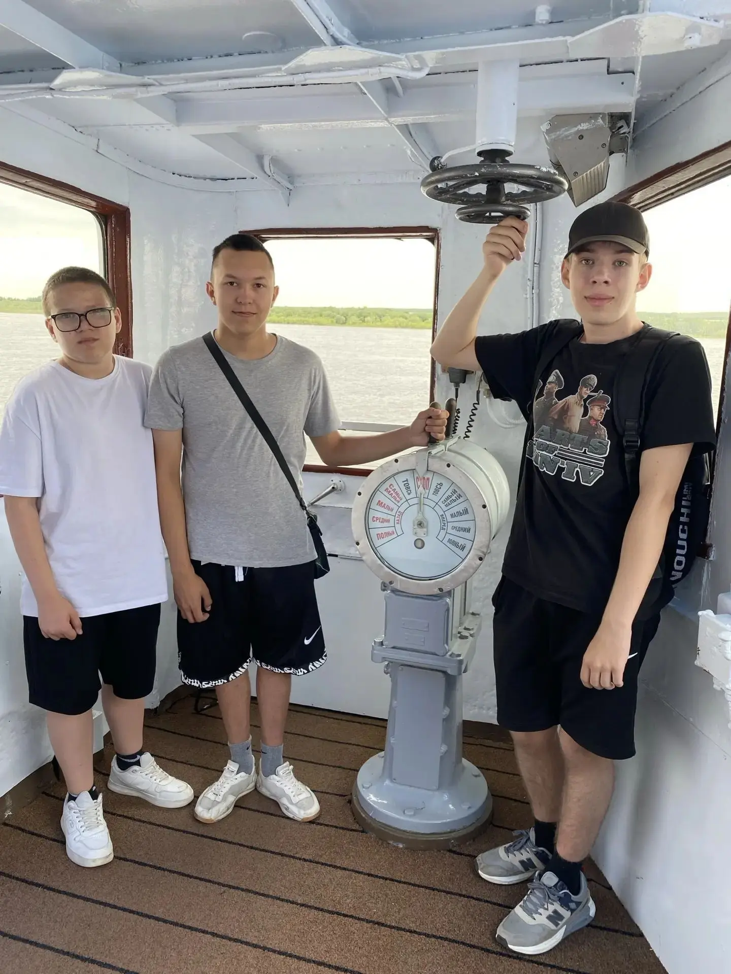 ️⚓ Экскурсия на теплоход определила будущее двух школьников.