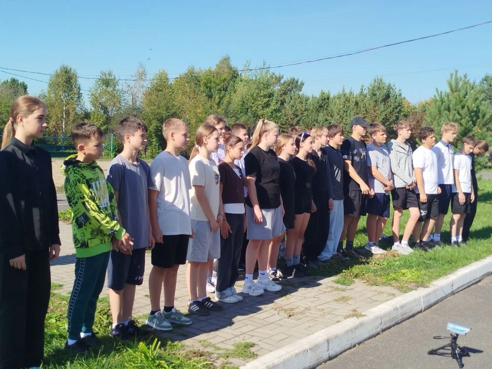 Не смотря на жаркую летнюю погоду у наших саночников прошли первые официальные соревнов...