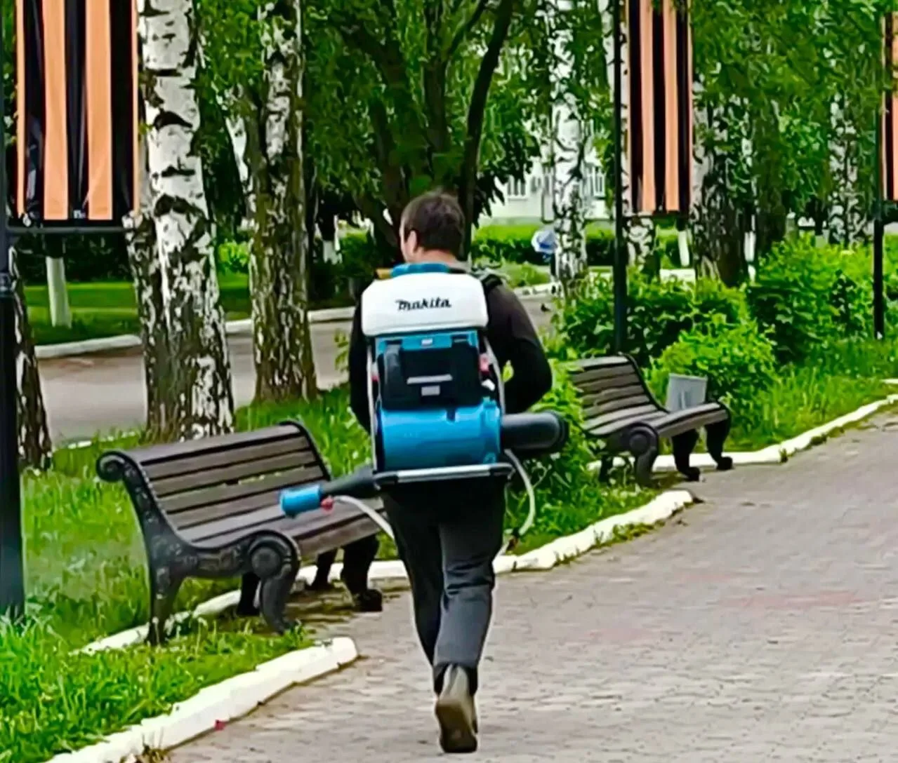В Новочебоксарске проводится обработка территорий от клещей и комаров