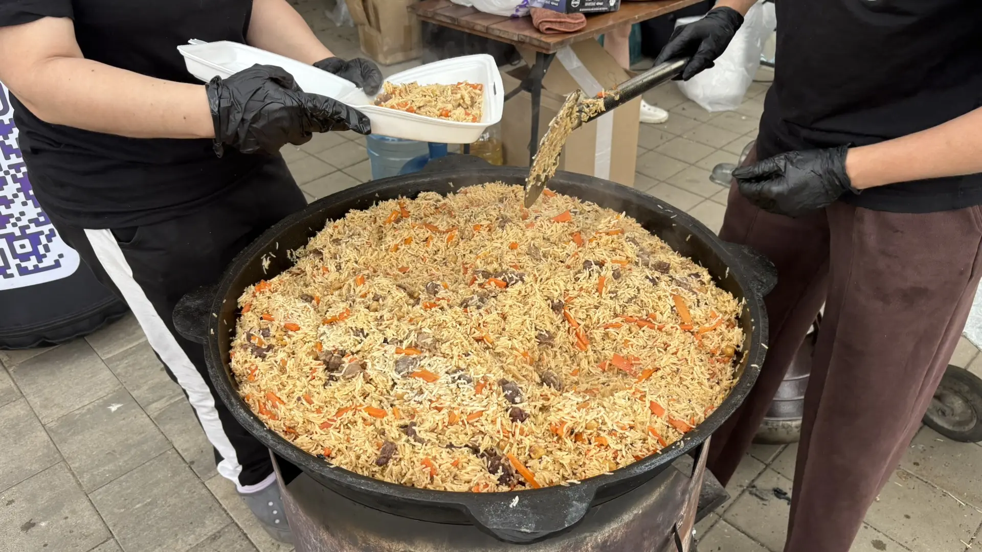 🔥Праздник рока «Тау Кита» радует не только уши, но и ваши вкусовые рецепторы! 

🍓Для жителей на пл