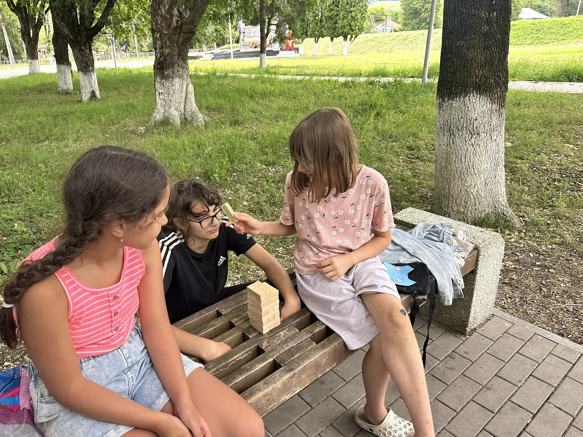 Детская летняя досуговая площадка «Островок детства» МКУ «ЦКД ст. Ахметовской». Настольные игры.