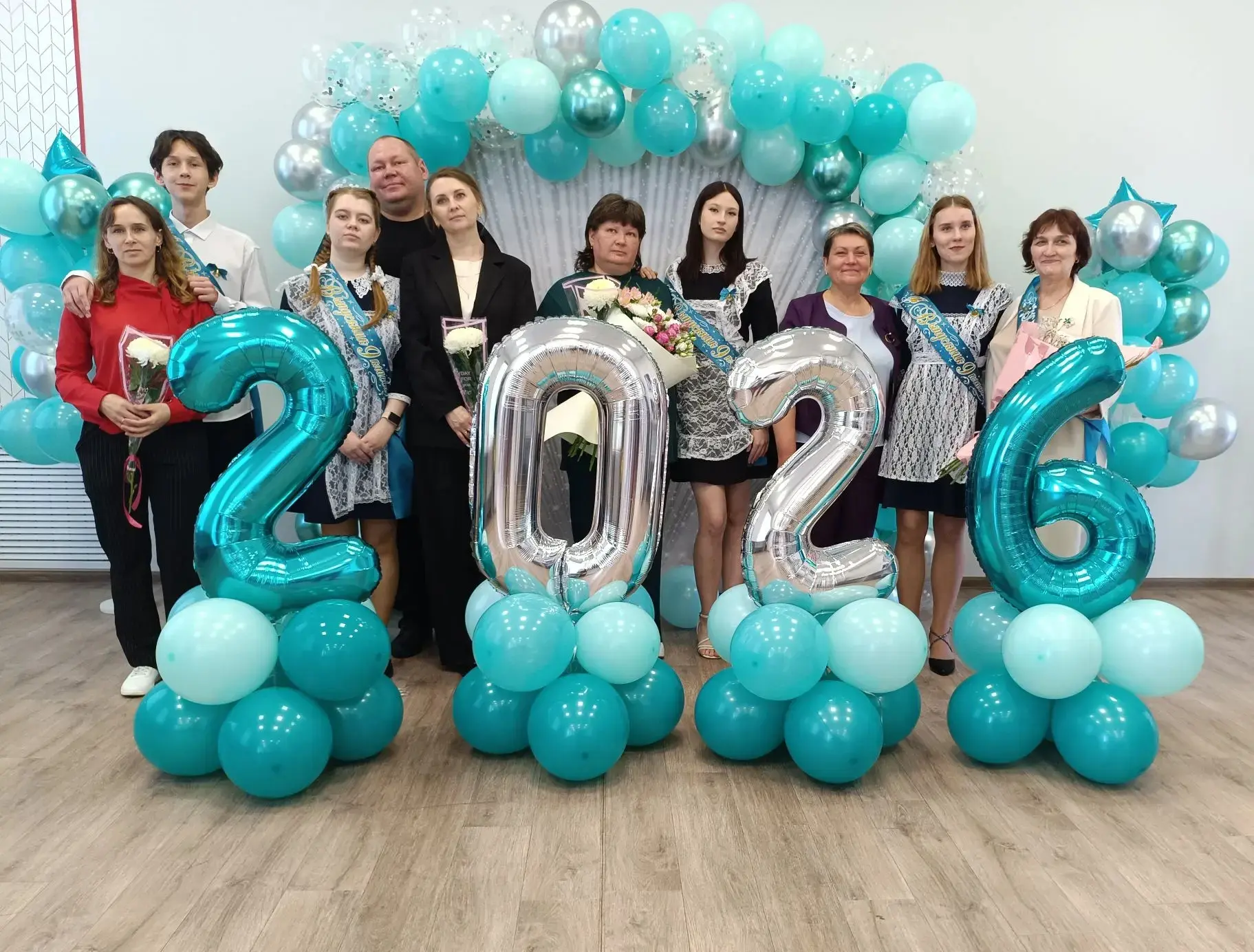 🎈🎉Последний звонок для 9-го класса🎊

💫Сегодня в нашей школе прозвенел последний звонок для выпус