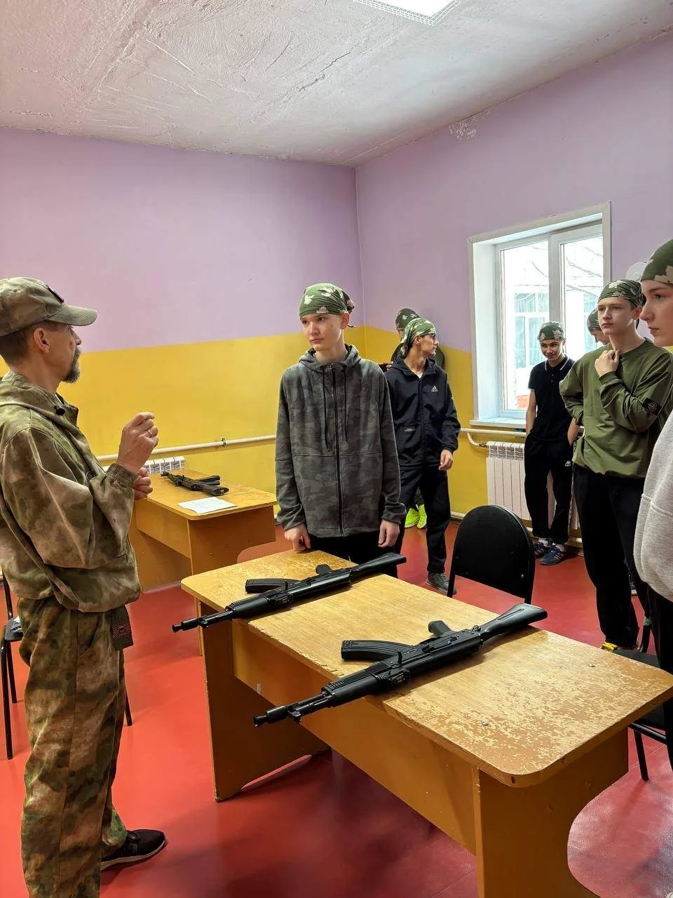 Школьный этап военно-спортивной игры "Зарница" для учеников 7 и 8 классов!  На этой недели в нашей ш