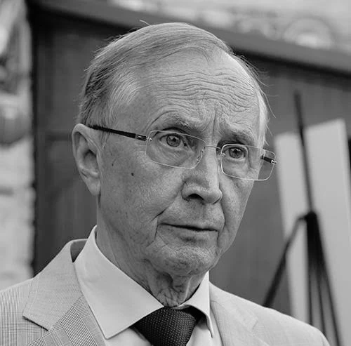Народный артист РФ и депутат Госдумы Николай Бурляев выступил с инициативой об отмене возрастной мар