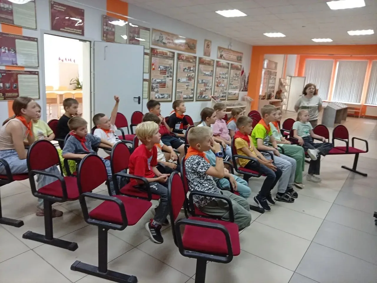 🌿 Новая неделя в лагере «Ветерок» началась по традиции радостно, весело и активно!
Сегодня мы погру