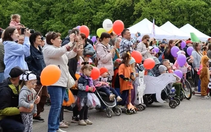 31 мая в Московском парке Победы пройдёт V ежегодное карнавальное шествие колясок, само...