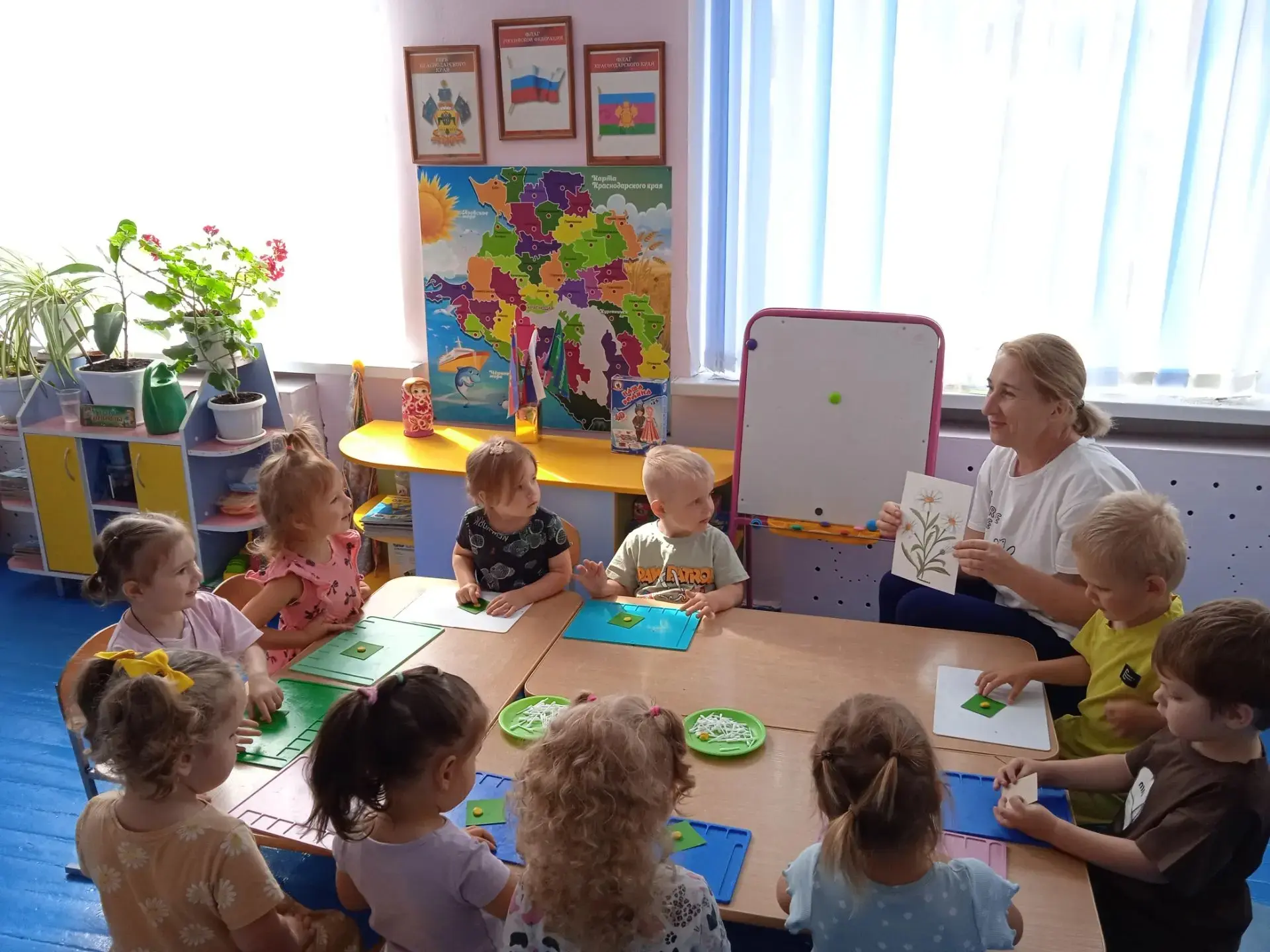 🎉 Ко Дню семьи, любви и верности наши малыши из второй младшей группы создали чудесные...