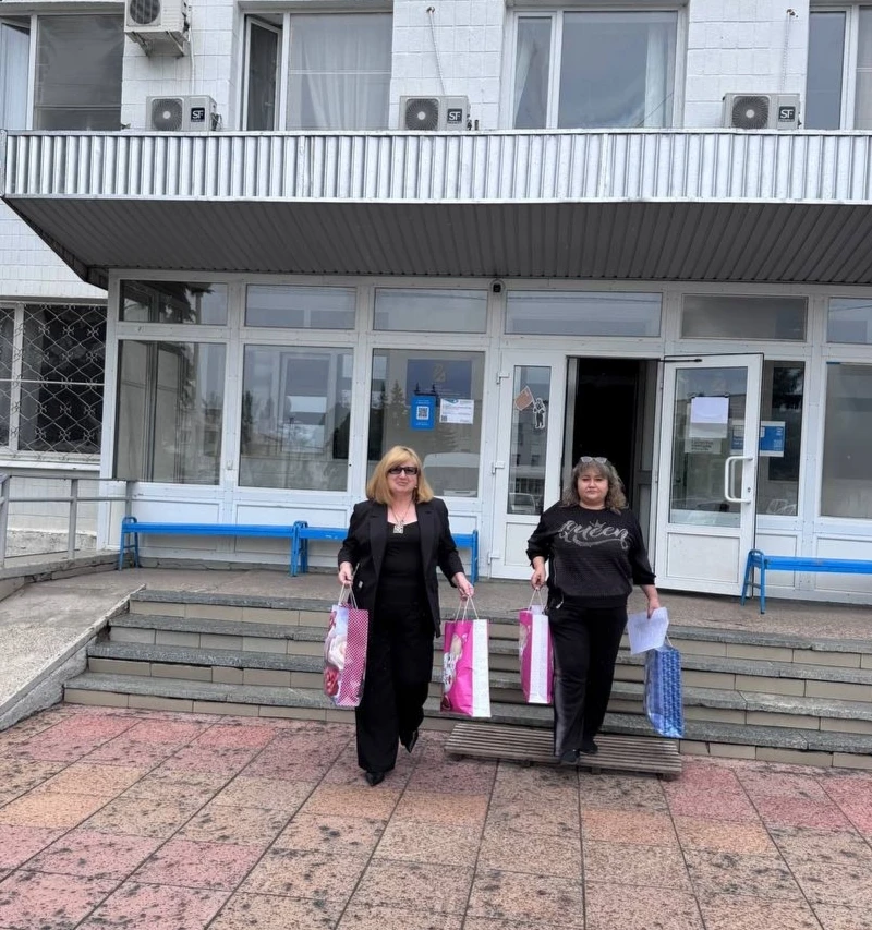 👫💐В преддверии Международного дня защиты детей вместе с депутатами городского Совета,...