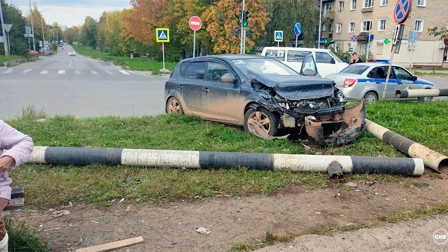 В боево пьяный улетел в ограждение
