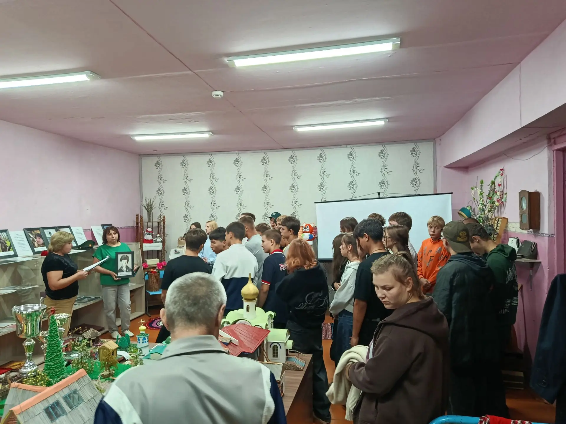 🌊 День Военно‑Морского Флота: Час памяти в Легостаевском ДК 🌊