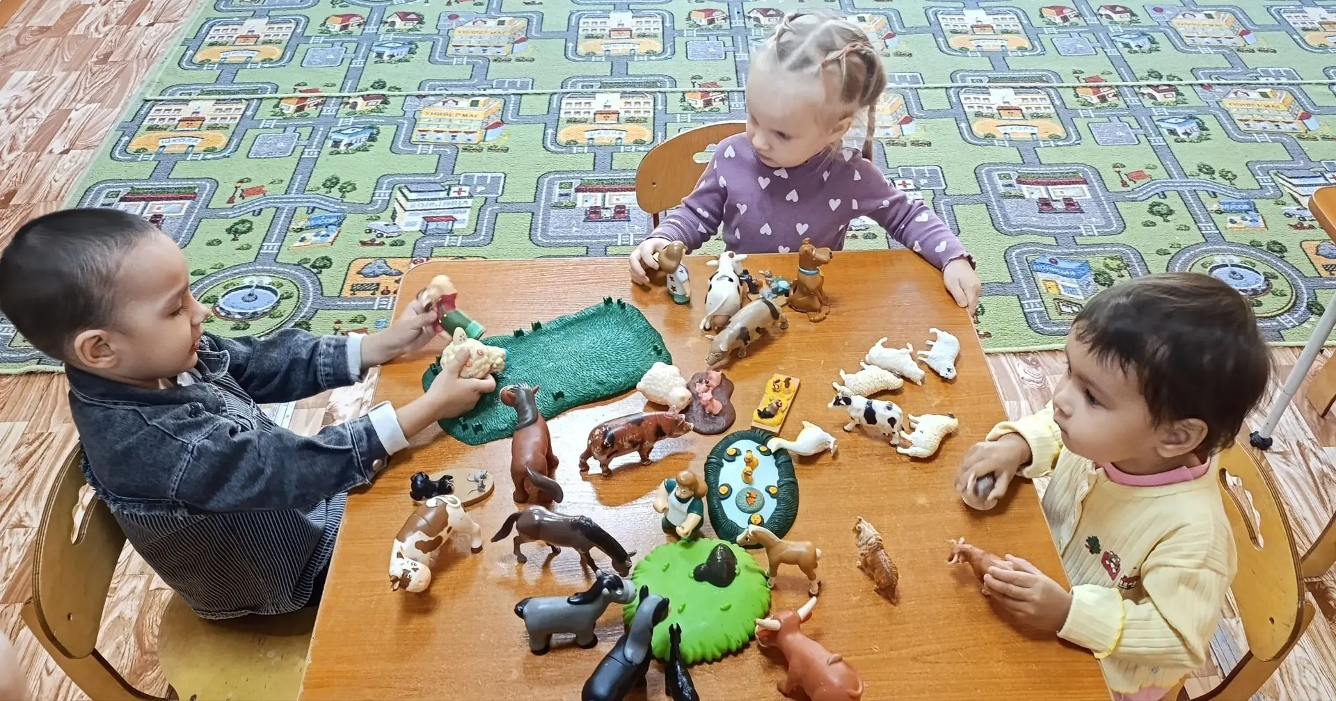 Фото