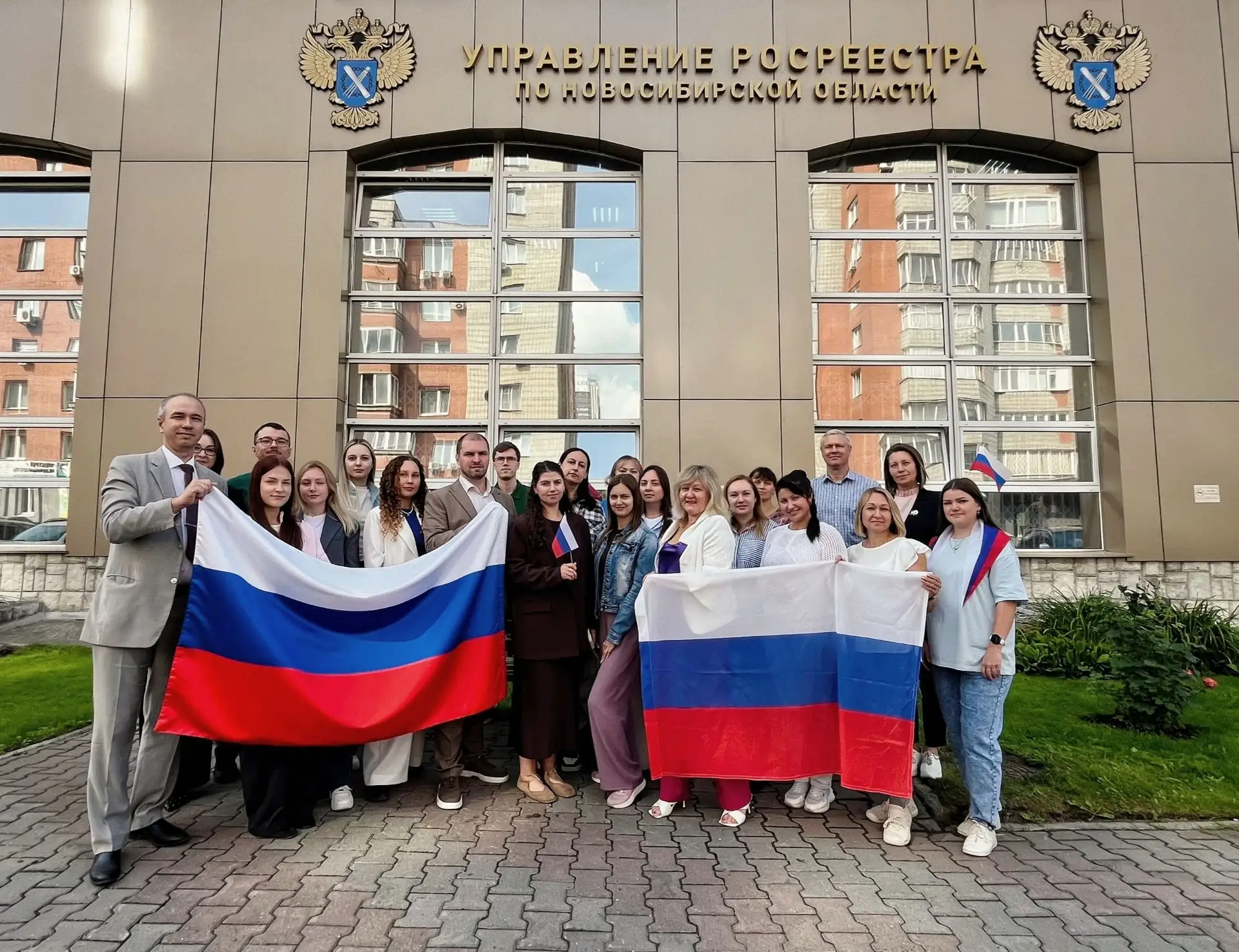 В преддверии Дня Государственного флага Российской Федерации сотрудники Управления Роср...