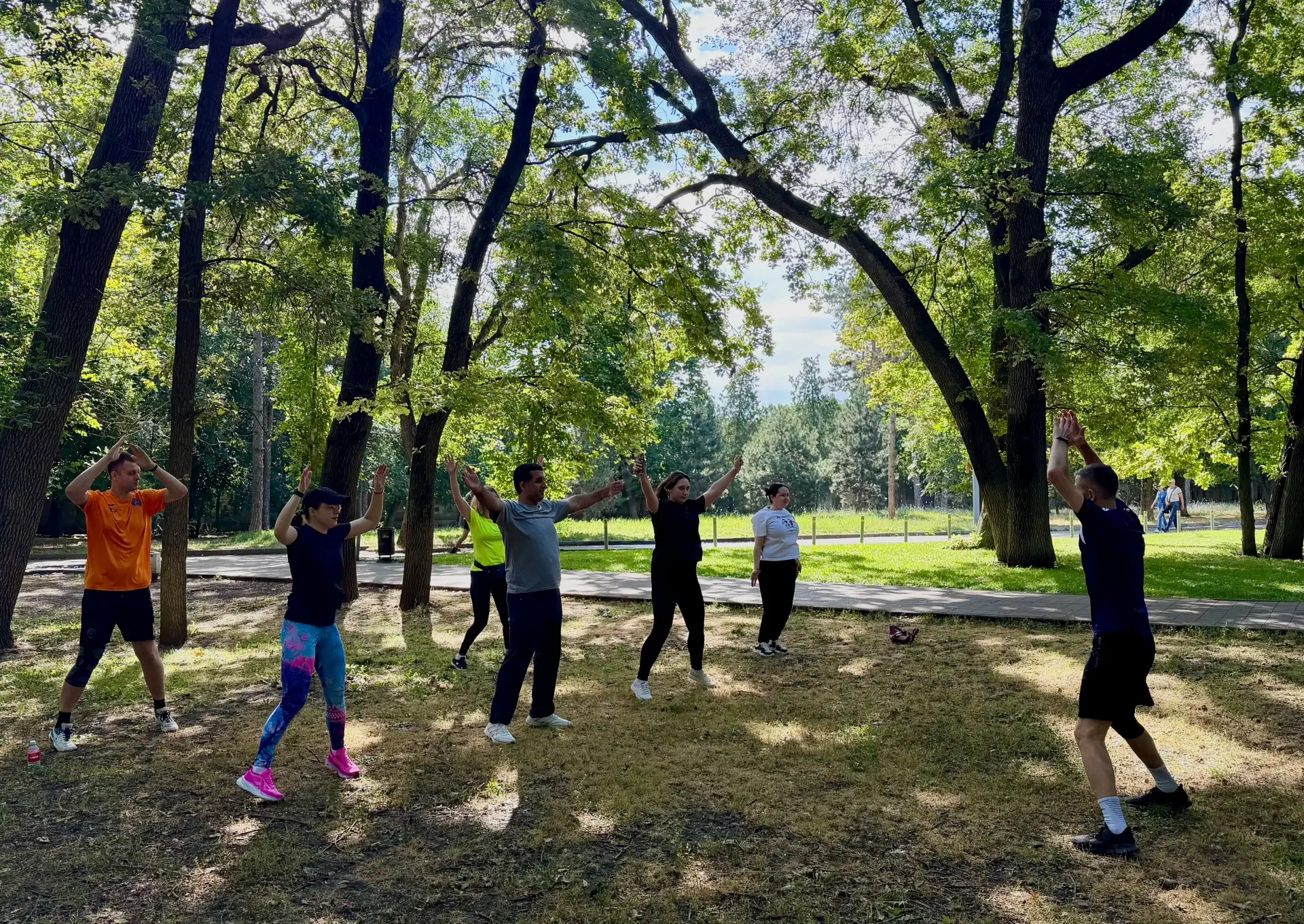 🌤️Бодрое воскресное утро!

Сегодня участники сообщества любителей ЗОЖ вновь вышли на утреннюю пробе