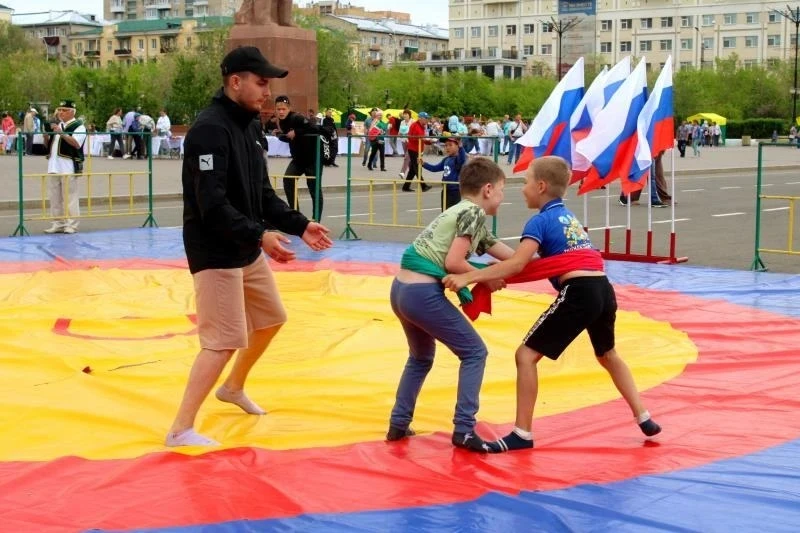 🎉Все на «Сабантуй»! Праздник весны встретят 17 мая на площади Труда в Чите.  Рассказываем, что там б