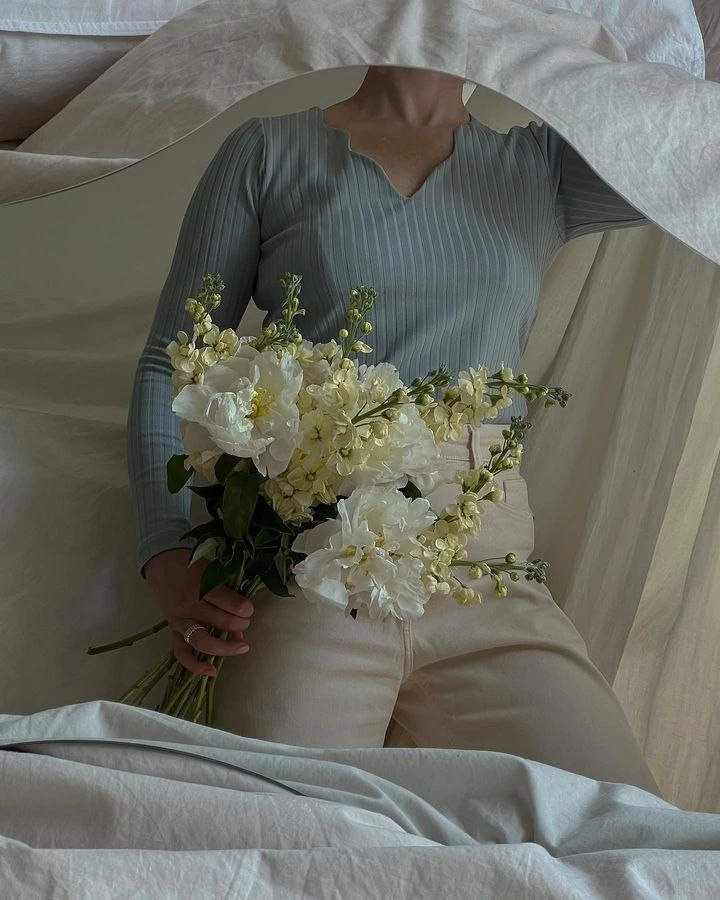 Нежность в каждом бутоне. 🌸🕊