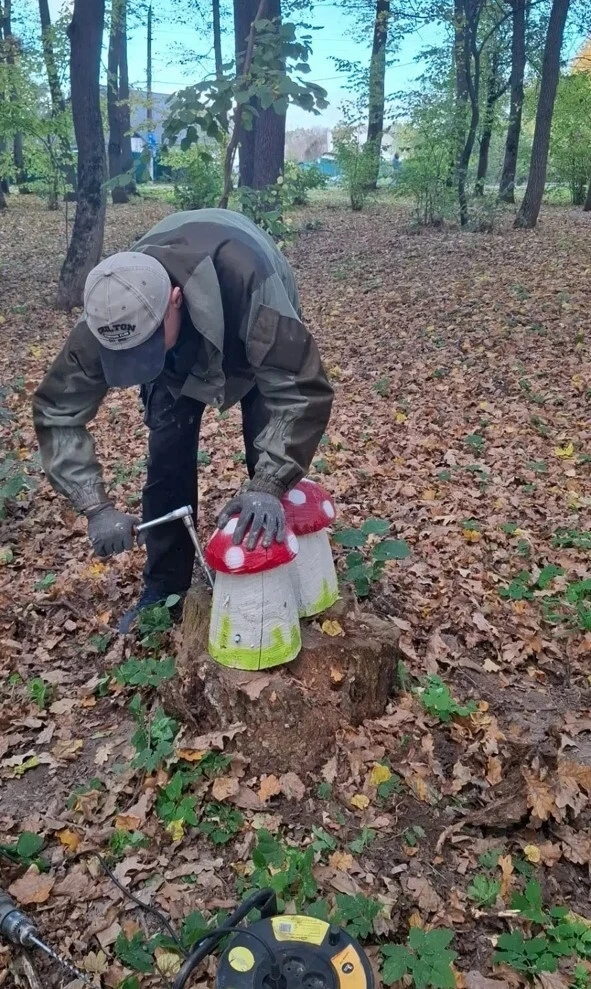 📸 В рабочем поселке Первомайский продолжаются осенние работы по благоустройству​