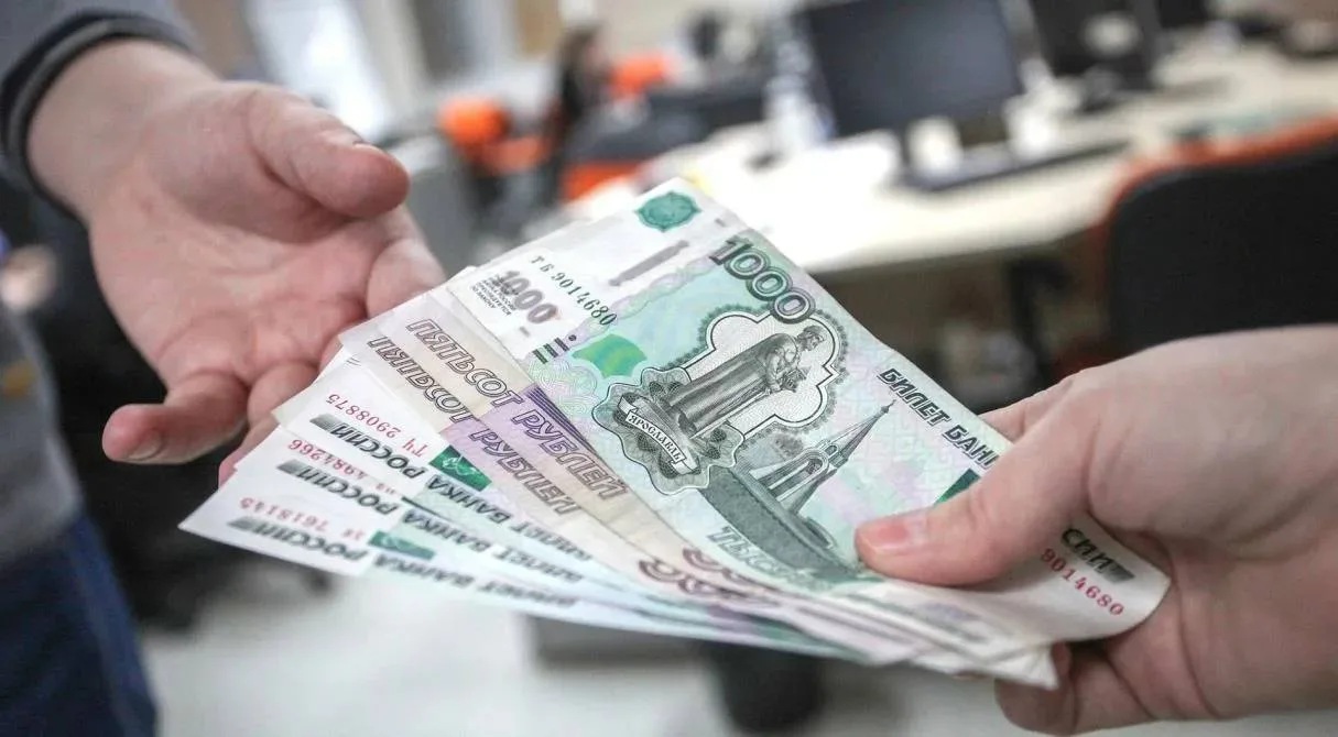 💸 Выплаты после атаки БПЛА получили 218 жителей Ульяновска — всего 4,3 миллиона рублей.