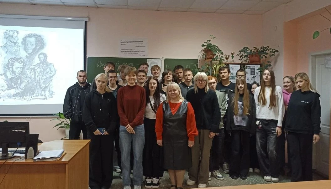 В пятницу, 5 июня, в преддверии празднования Пушкинского дня России и Дня русского языка в группе Сэ