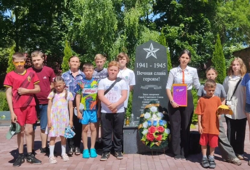 В памятный день 22 июня, в День памяти и скорби, воспитанники пришкольного лагеря присоединились к о