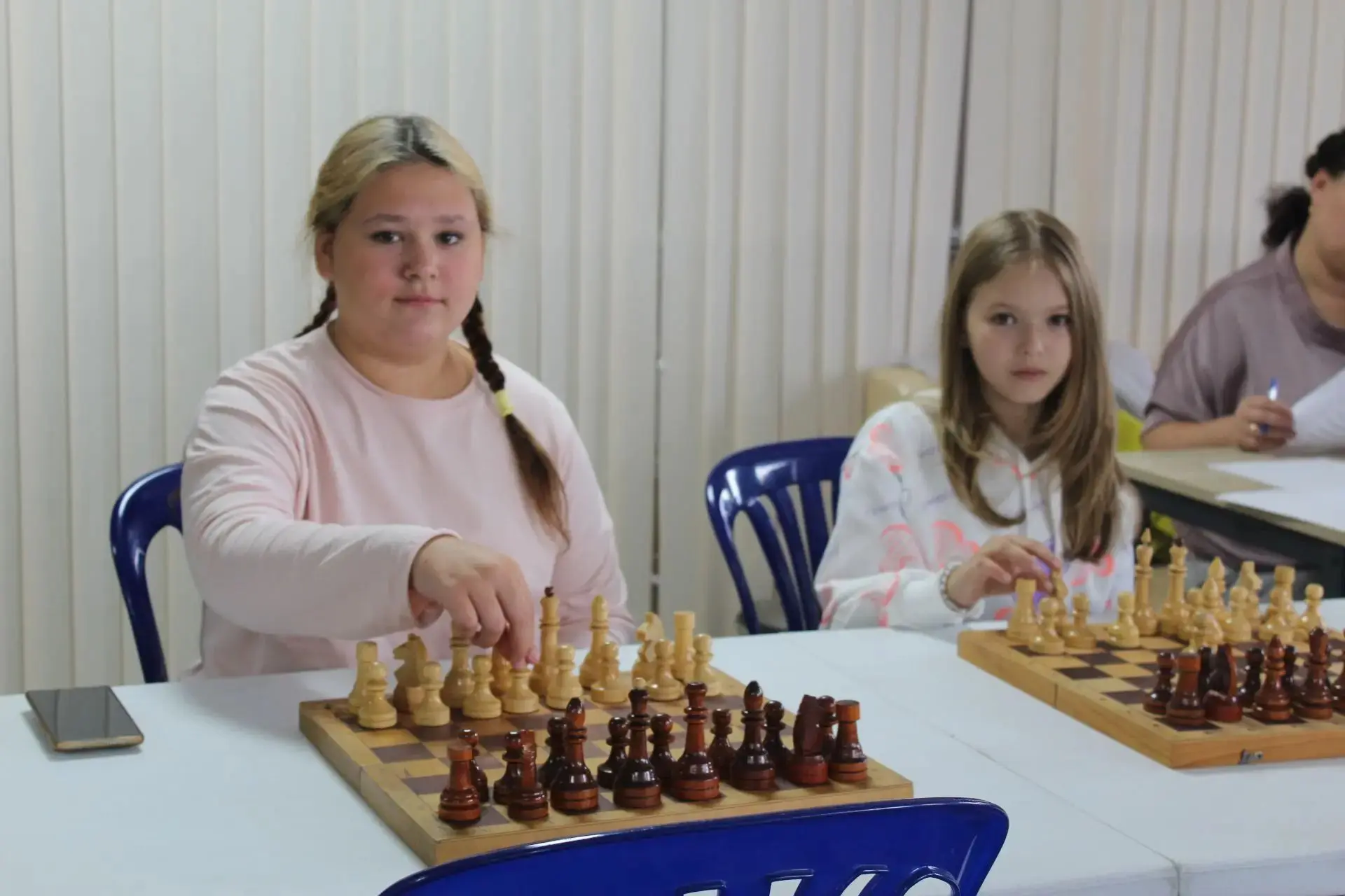 ♟️Юные шахматисты из Полысаево сегодня встретились в спортивной школе, чтобы узнать, кт...