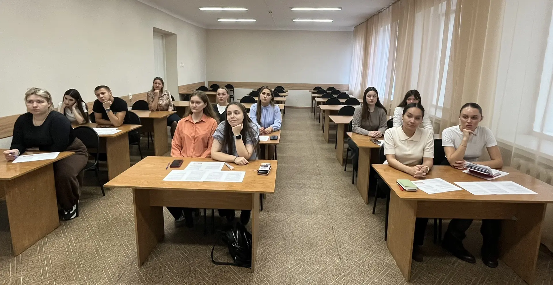 Молодые специалисты и молодые педагоги образовательных организаций г. Юрги начали обуче...