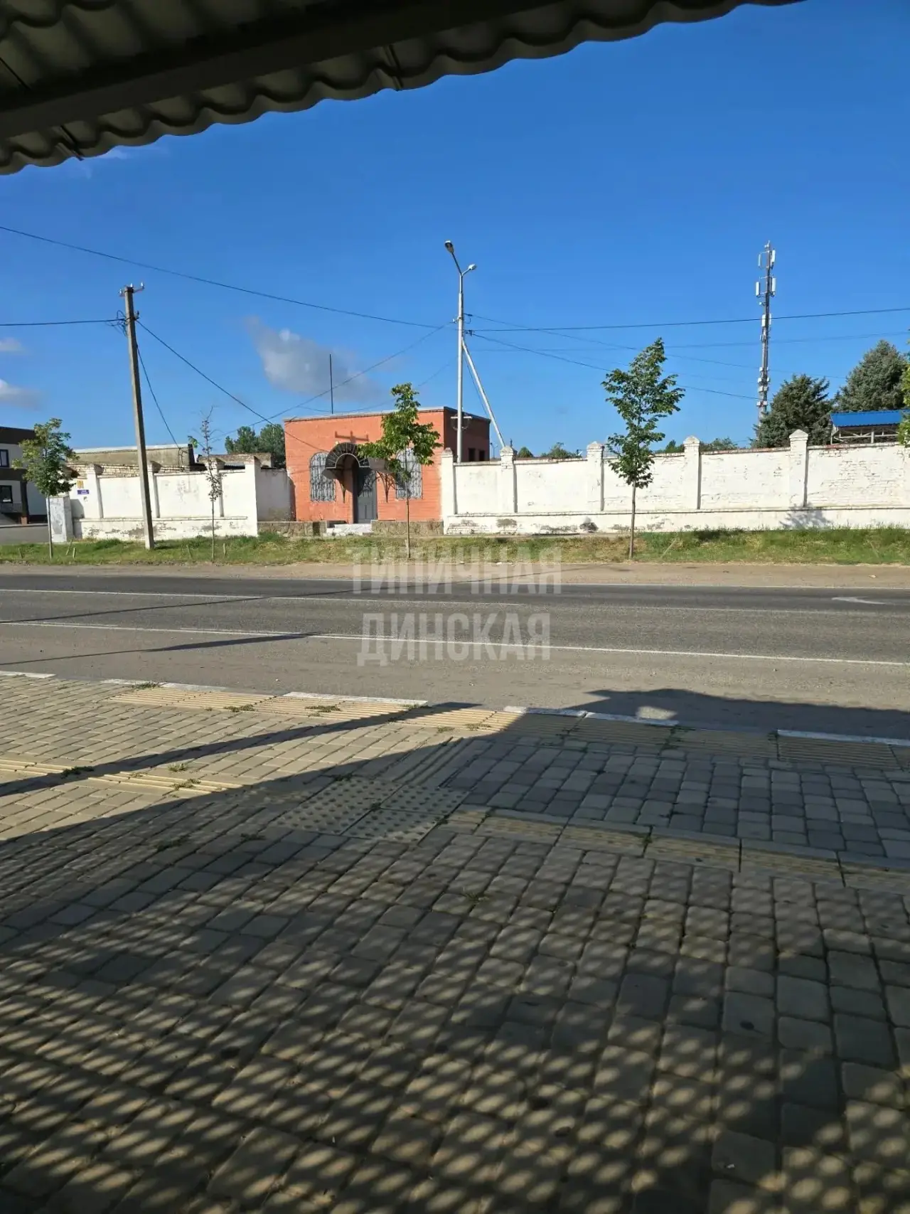 ❓Здравствуйте. Хотелось бы спросить – что-нибудь со стеной от консервного завода можно ...