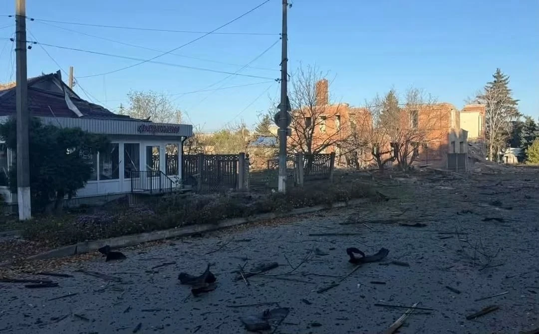 Бурлук Харьковской области - последствия ночных ударов. 🤔