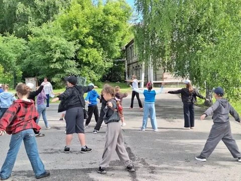 Зарядка с чемпионским настроением: как «Орленок» занимался гимнастикой

В пришкольном лагере «Орлено