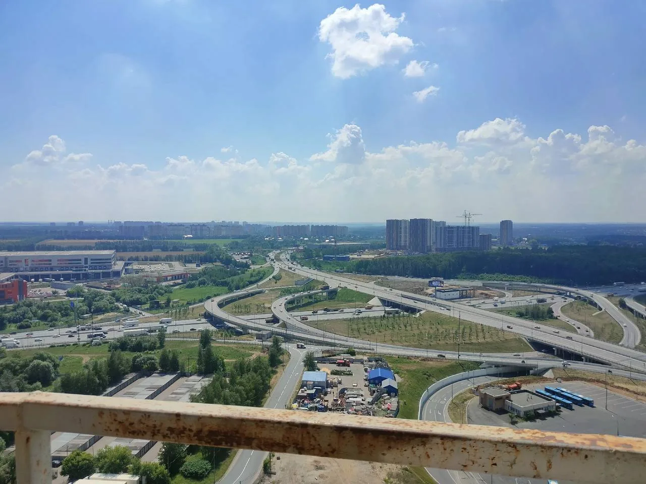 Подписчик поделился красивым панорамным снимком 📸

✅ Бирюлево в Telegram
📞 Бирюлево в MAX
