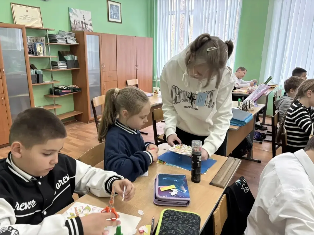 🌿 30 апреля  в нашей школе произошло настоящее творческое событие! Ученики 2 «Б» класса объединились