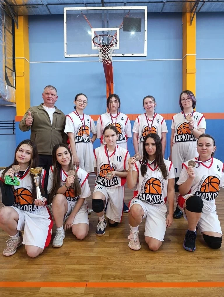 🏀 Поздравляем нашу команду девушек 2011 года с замечательным достижением! Они заняли 3 место в откры