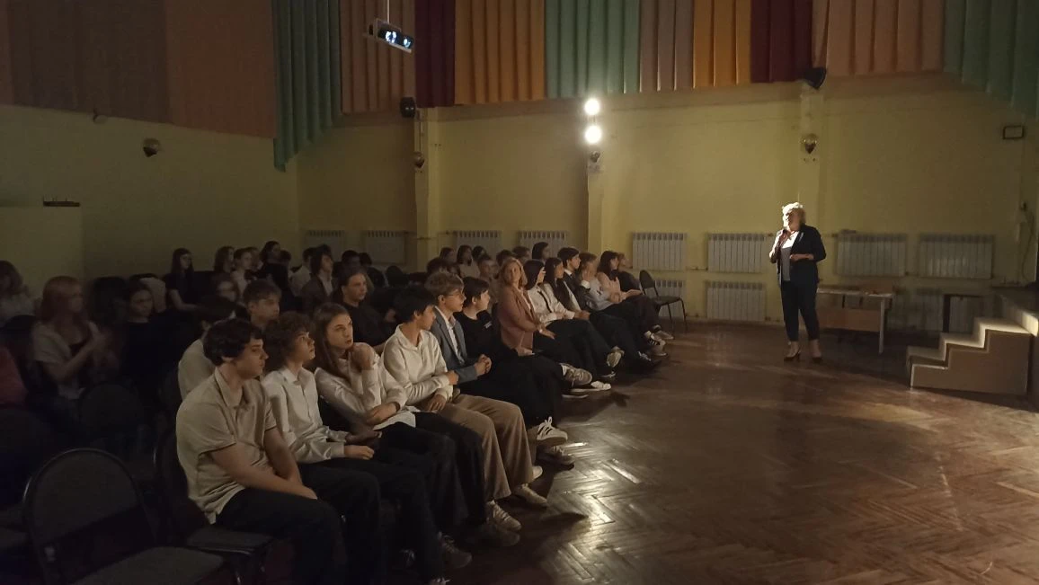 В нашей школе в течение уходящей недели была проведена праздничная отчëтная интерактивная программа 