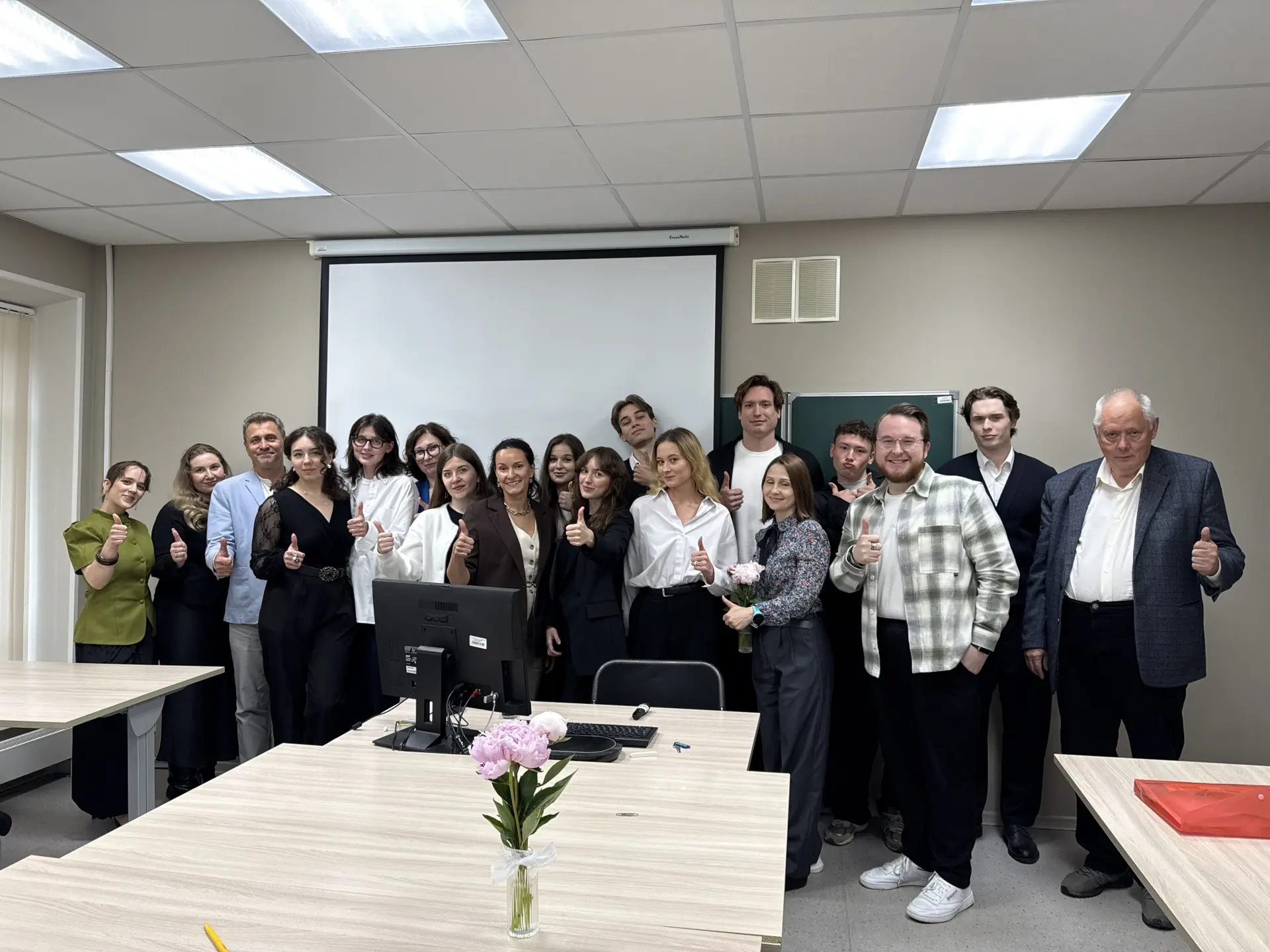 ✨ 9, 16 и 17 июня успешно защитили ВКР бакалавры 3733802/20801!

Поздравляем вас, маркетологи! 🎉