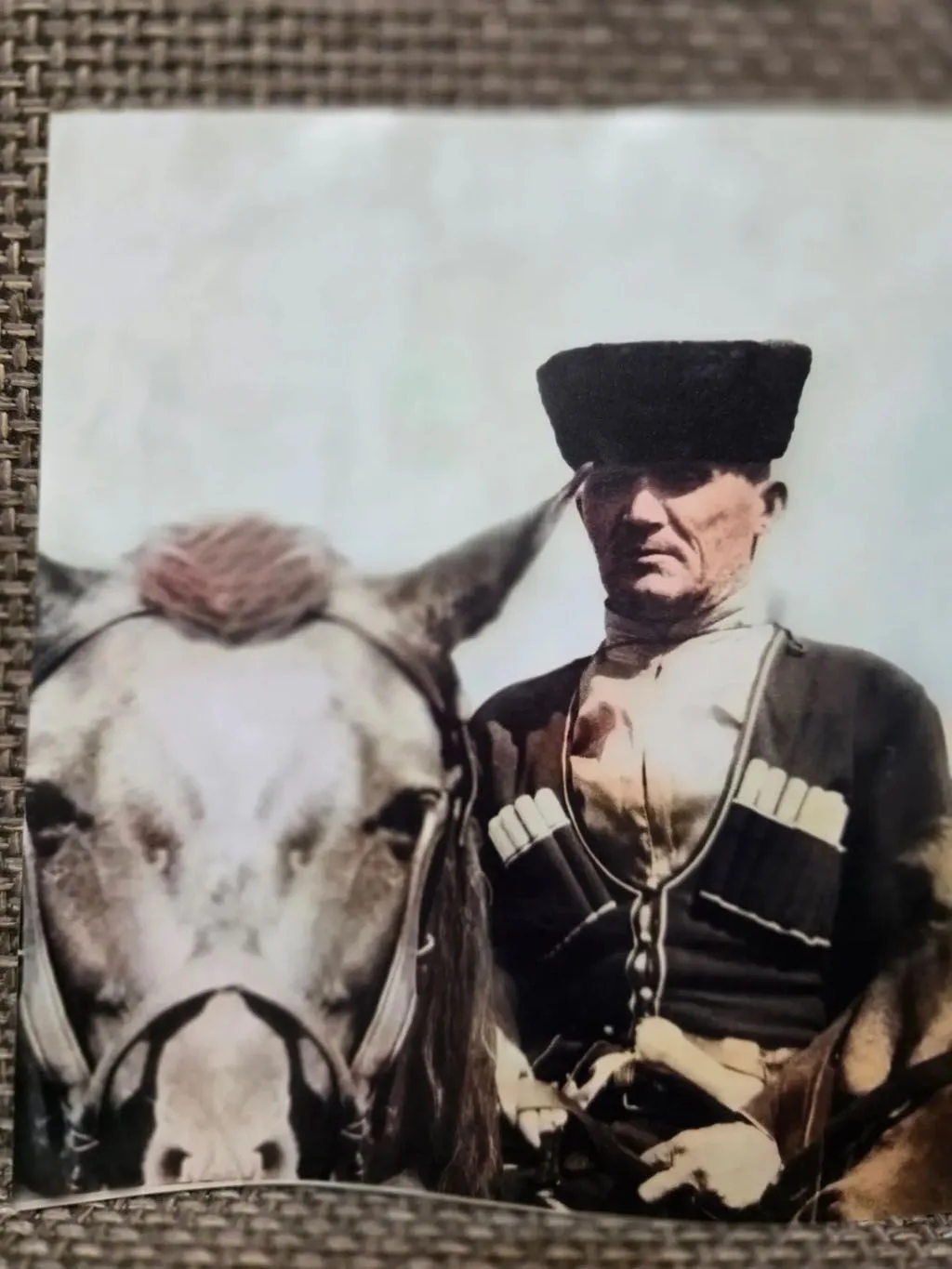 История одной реликвии: правнучка о подвиге прадеда-сапера и прабабушки-трактористки