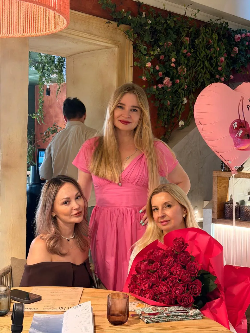 Вчера поздравляли нашу горячо любимую Эллин с Днем Рождения 🎁💓
