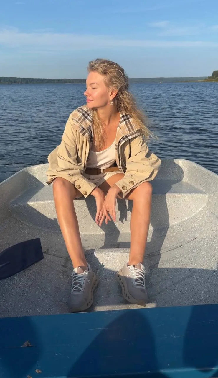 август! и это еще целый месяц лета ☀️⛱️🕶️

у кого планы поехать в отпуск? или работать? Или свадьба