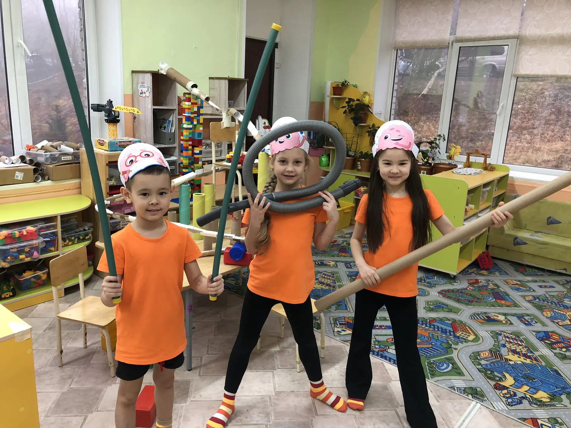 👩‍🎓👩‍🎓🧑‍🎓Группа «Капитошки» участвует в региональном интеллектуальном чемпионате ...