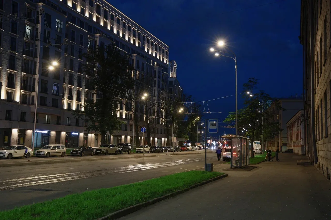 Сызранская улица стала светлее и безопаснее

На Сызранской улице в Московском районе завершили рекон