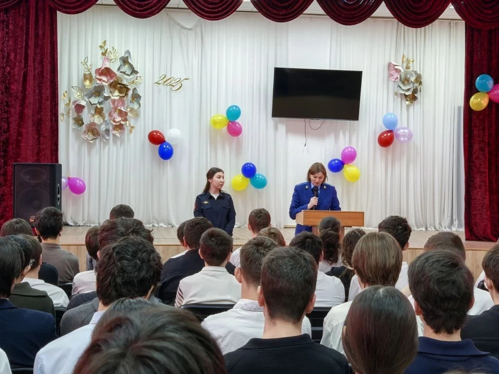 Профилактика правовой грамотности в школе  Сегодня в школе прошла важная встреча, направленная на фо