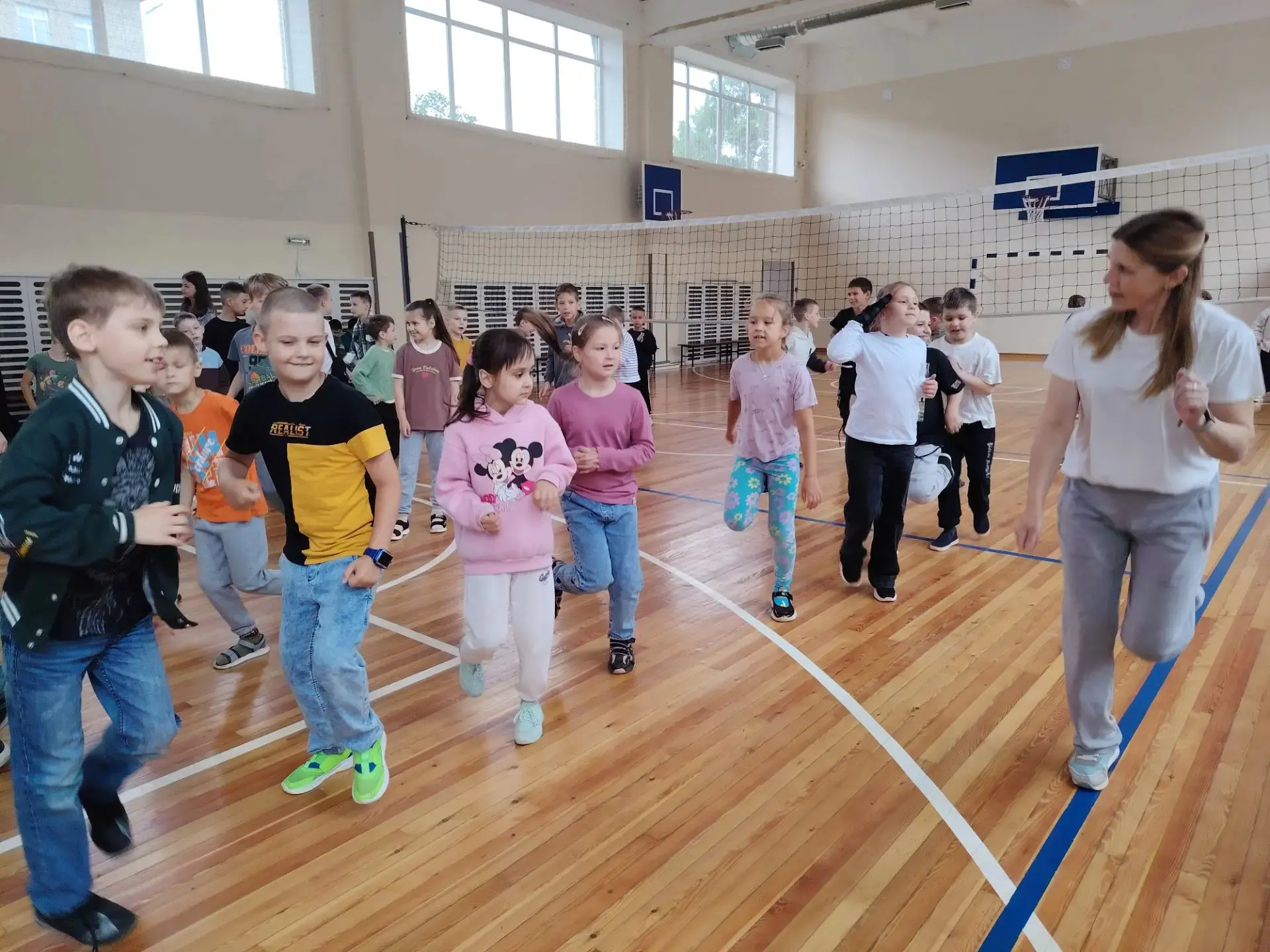 🔬 День в пришкольном лагере «Дружба» прошёл под девизом «Мы — учёные»!

Сегодня наши ребята погрузи