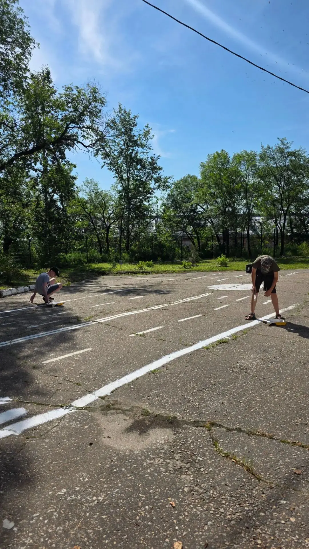 😄Смотрите, какие у нас молодцы! 
💪 В разгаре летняя трудовая практика «Яркое лето с пользой», и ре