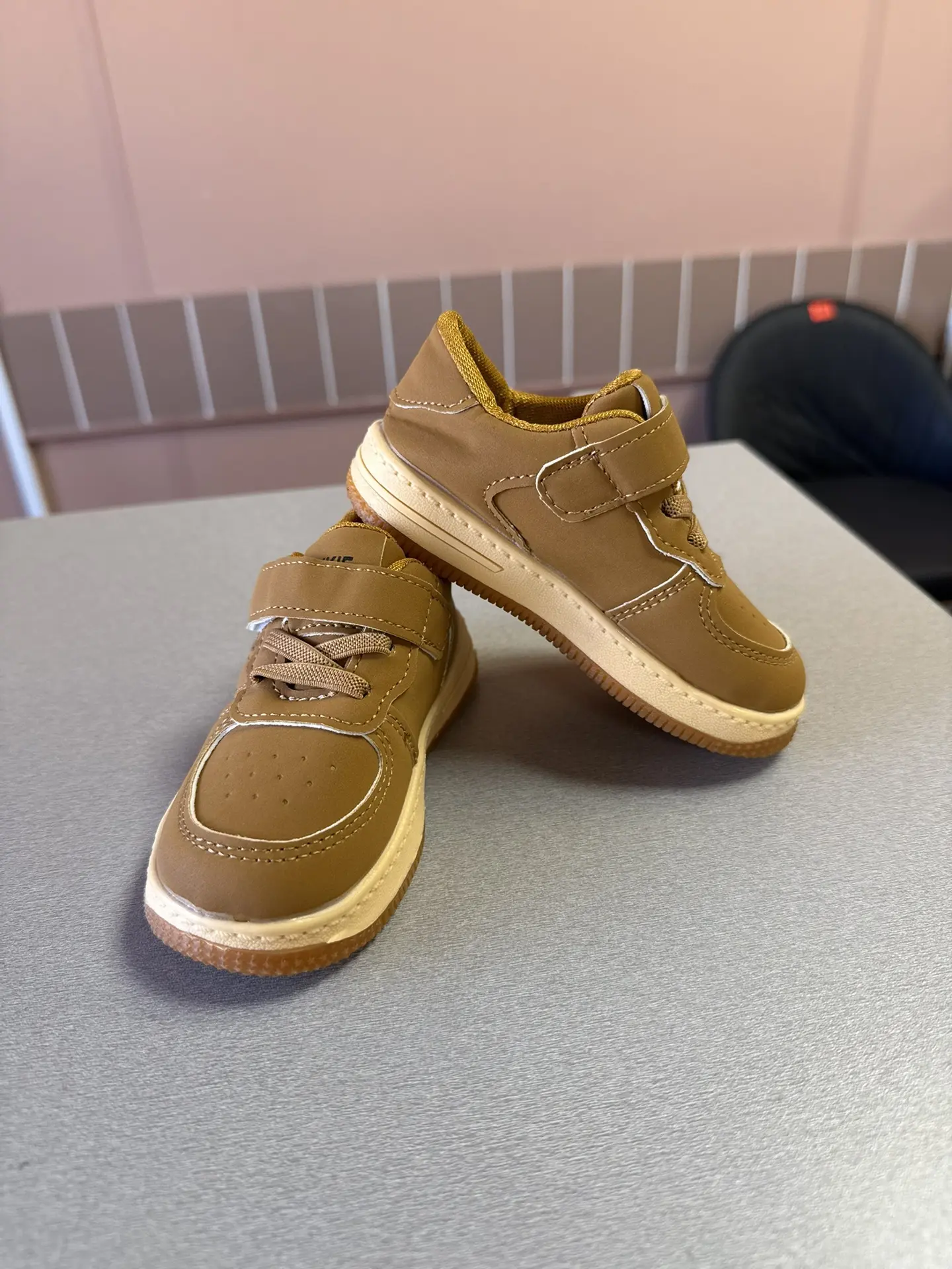 Кроссовки детские - 350₽