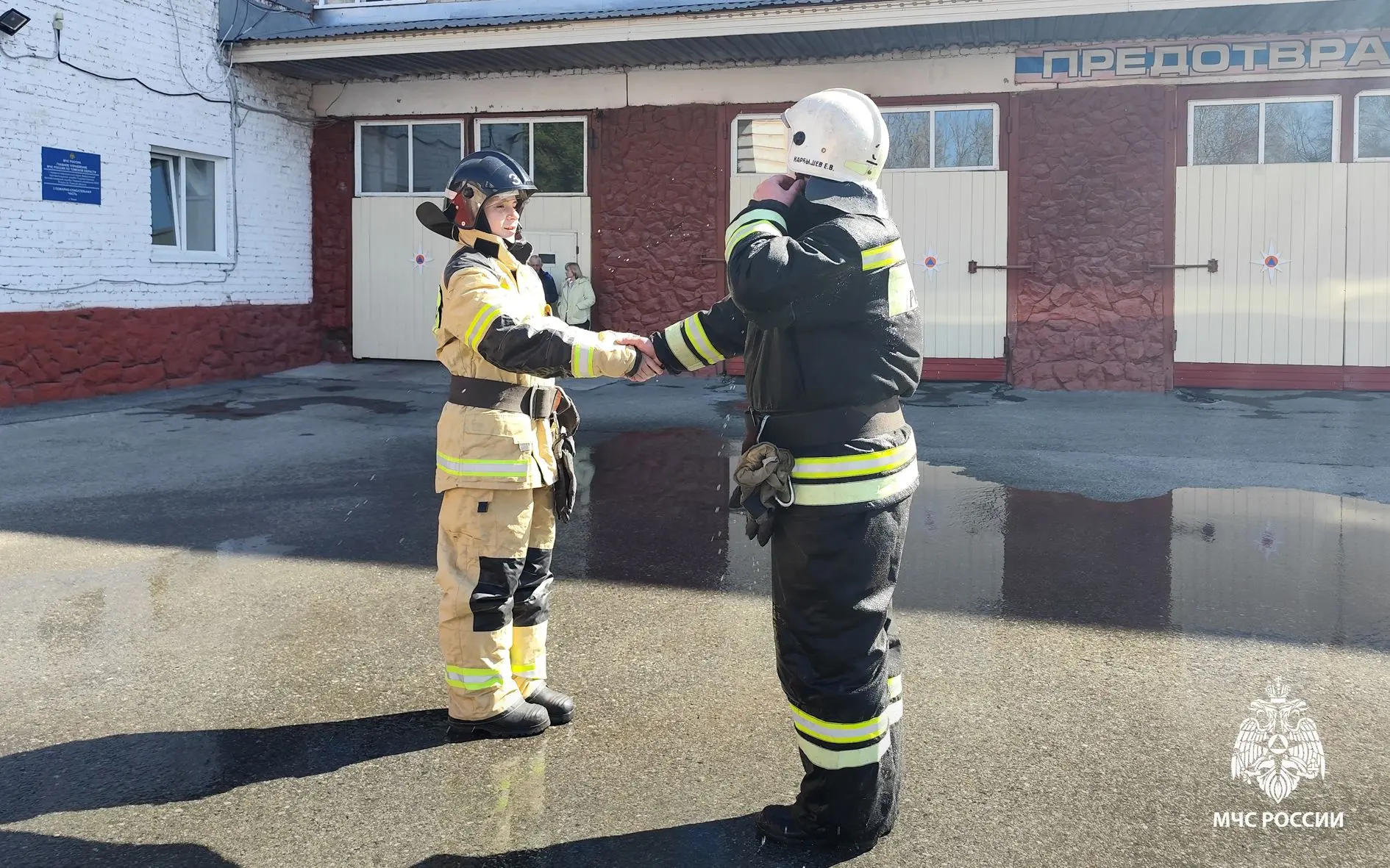 🚒Томский спасатель Евгений Карбышев ушел на заслуженный отдых после 23 лет службы   В День пожарной 