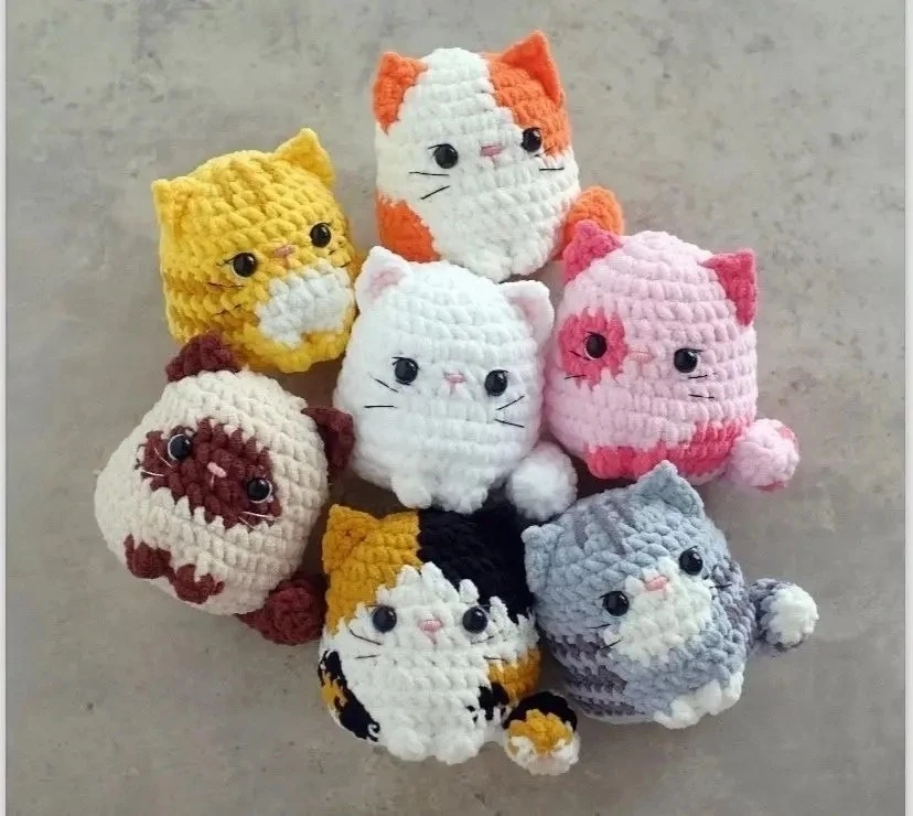 Котята на крыше