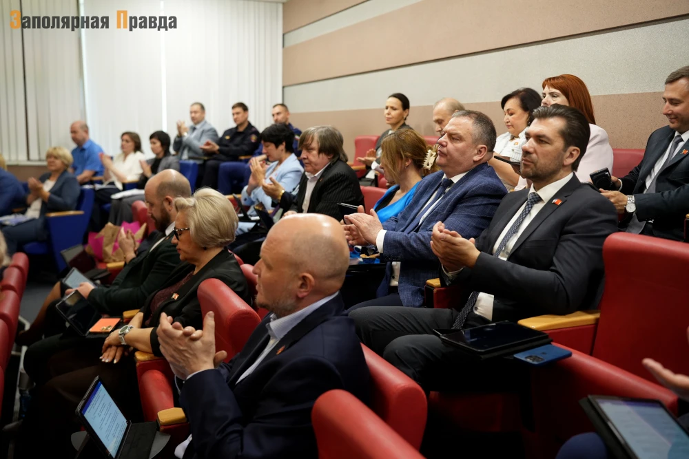 Норильские депутаты завершили очередной политический сезон

Сегодня состоялась 37–я сессия горсовета