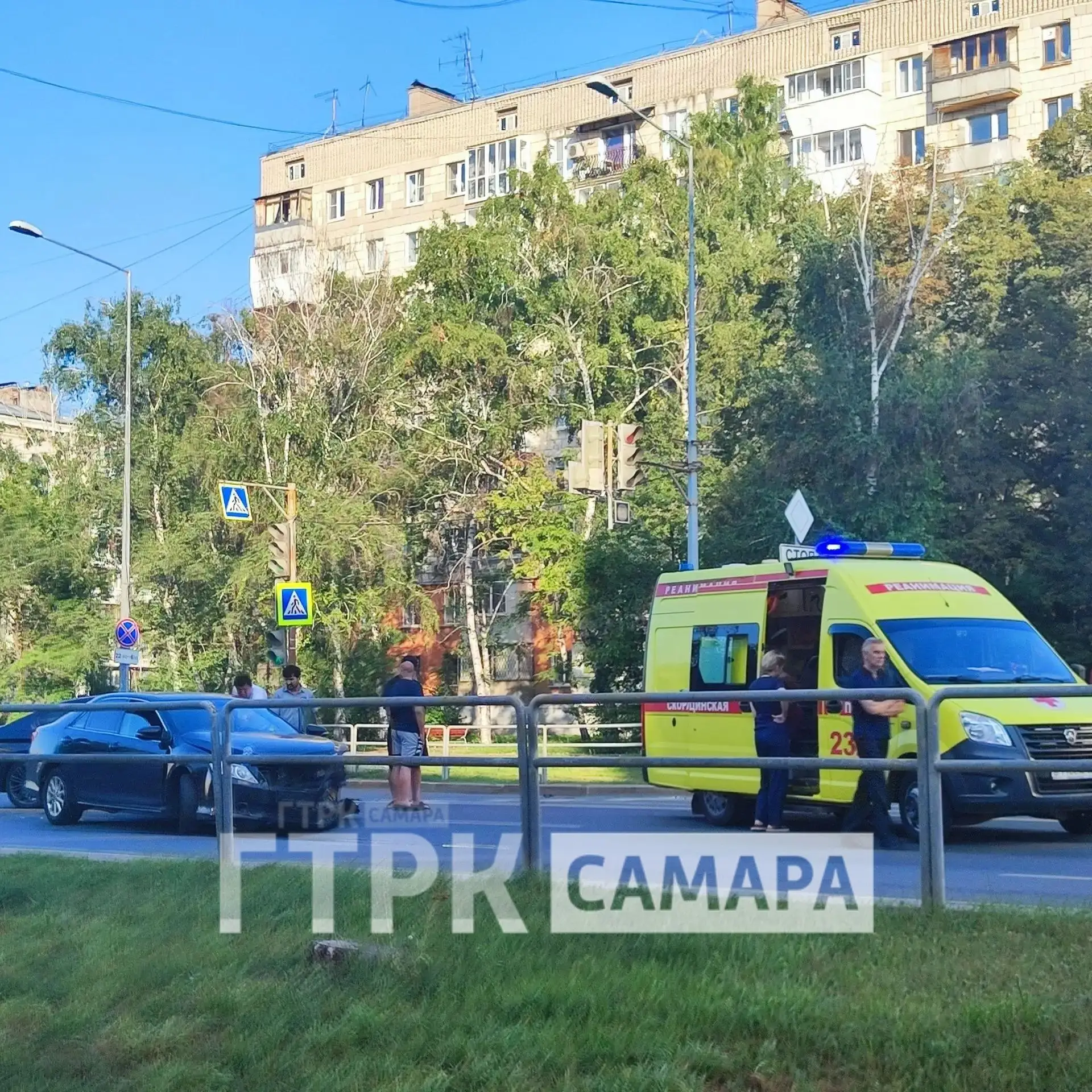 ❗️В Самаре на Ново-Садовой произошло ДТП

На пересечении улиц Ново-Садовая и Невская столкнулись два
