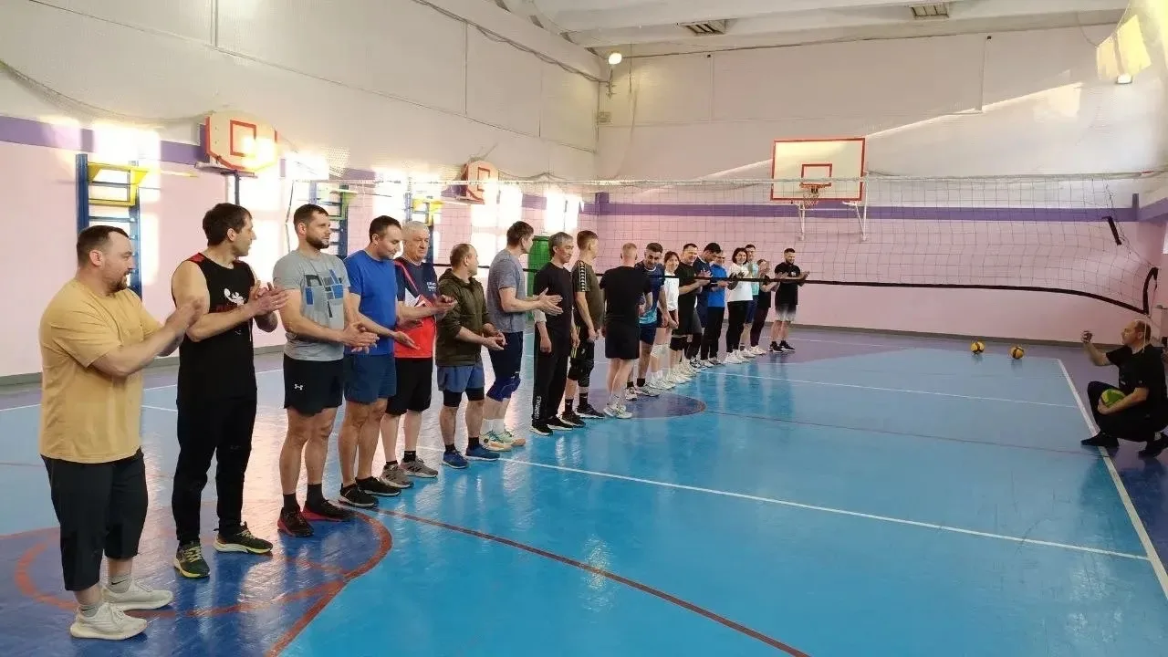 🏐🔥 МОЩНЫЙ ВЕЧЕР ВОЛЕЙБОЛА! 🔥🏐  4 апреля в гостеприимных стенах школы №80 г. Иркутска состоялась това